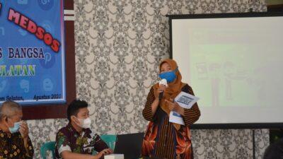 Kepala Bidang IKP Diskominfo Batang Puji Setyowati mengingatkan agar generasi muda bijak menggunakan medsos, Kamis (26/8/2021).