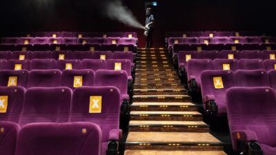 Nonton Ke Bioskop, Pengunjung Harus Gunakan Aplikasi Peduli Lindungi