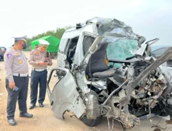 Kecelakaan Maut di Tol Batang-Semarang 7 Orang Tewas